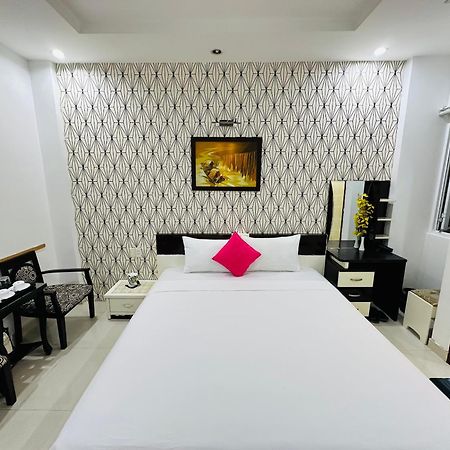 Redflower Hotel Ho Chi Minh City Exterior photo