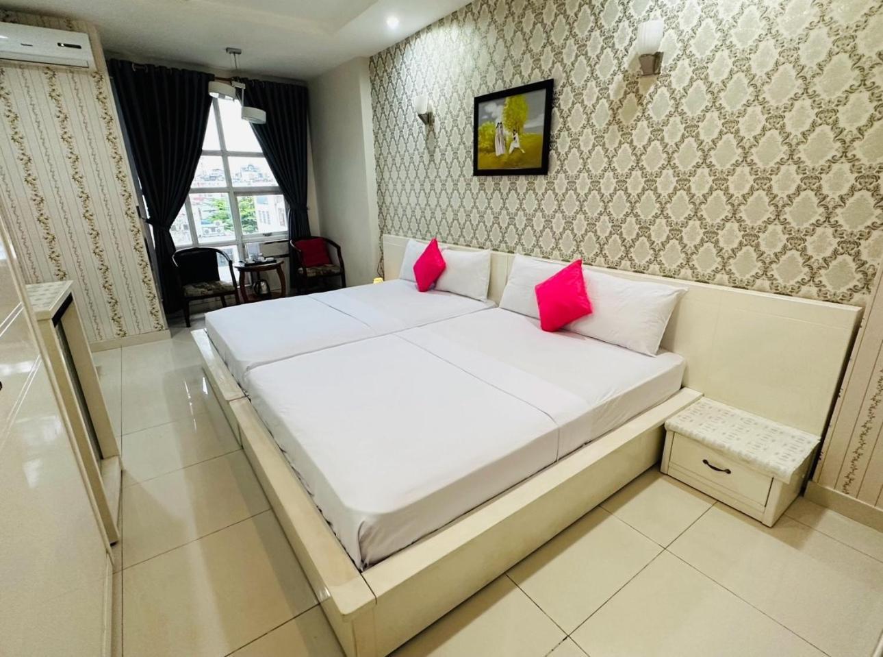 Redflower Hotel Ho Chi Minh City Exterior photo