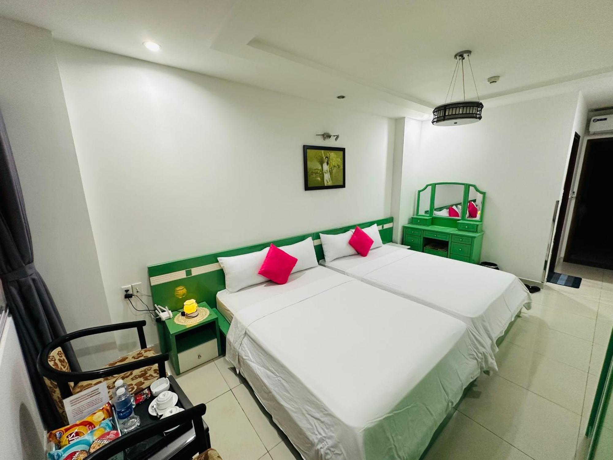 Redflower Hotel Ho Chi Minh City Exterior photo