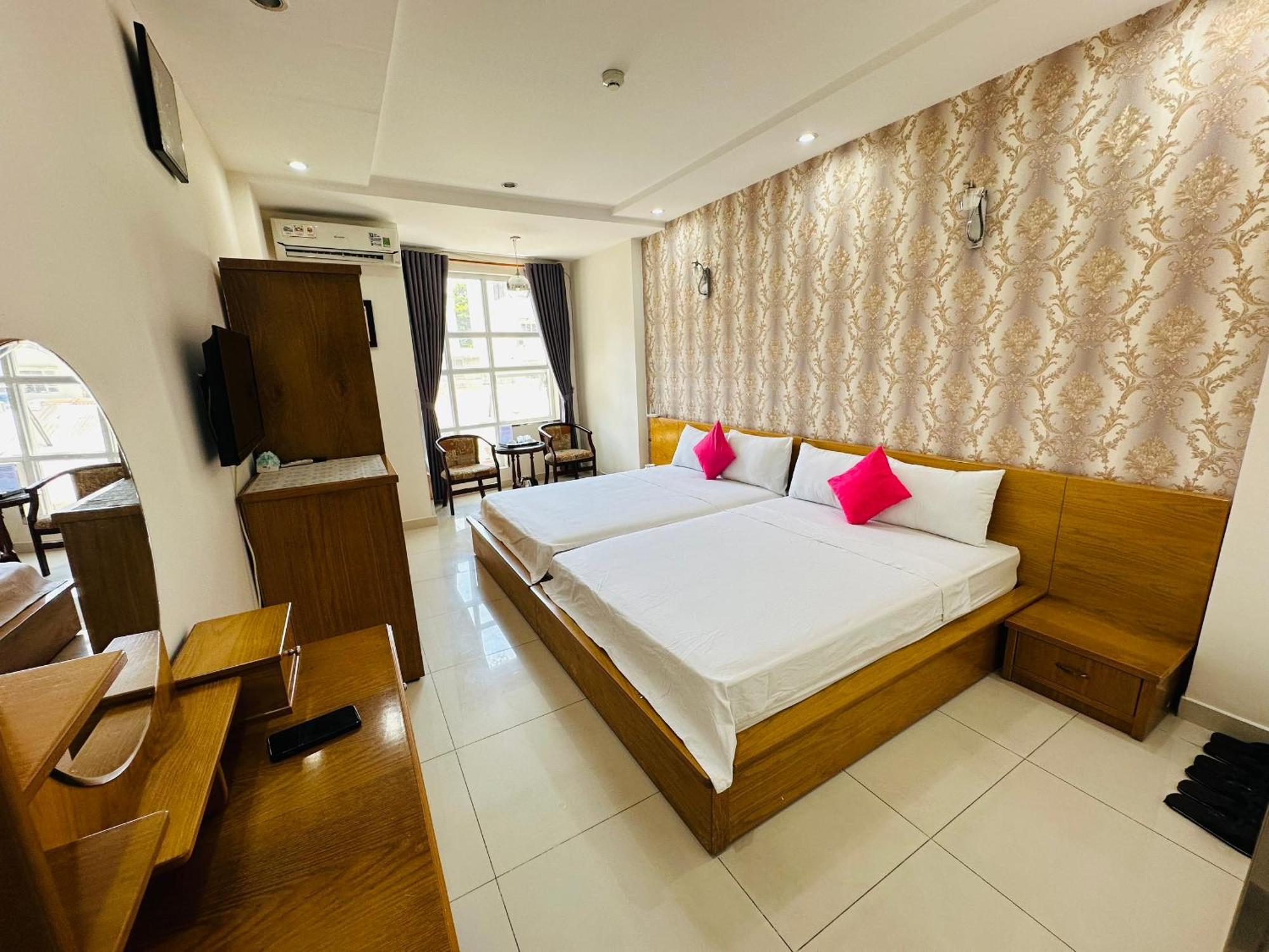 Redflower Hotel Ho Chi Minh City Exterior photo