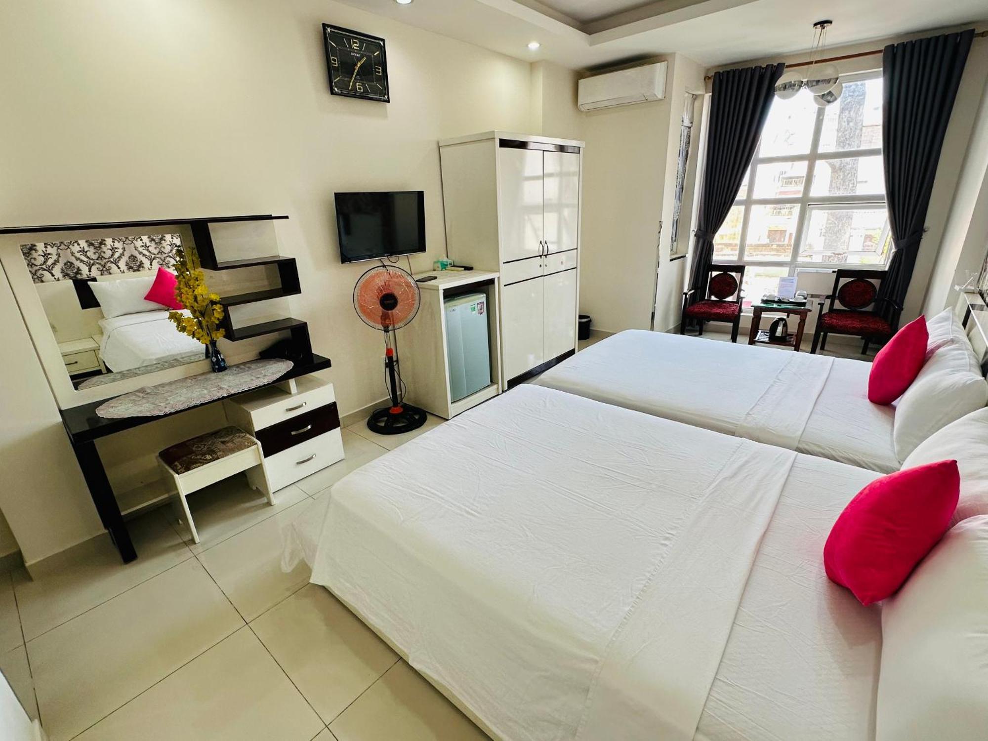 Redflower Hotel Ho Chi Minh City Exterior photo