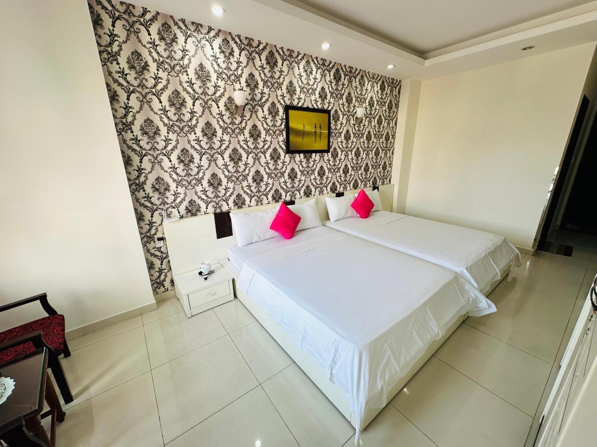 Redflower Hotel Ho Chi Minh City Exterior photo