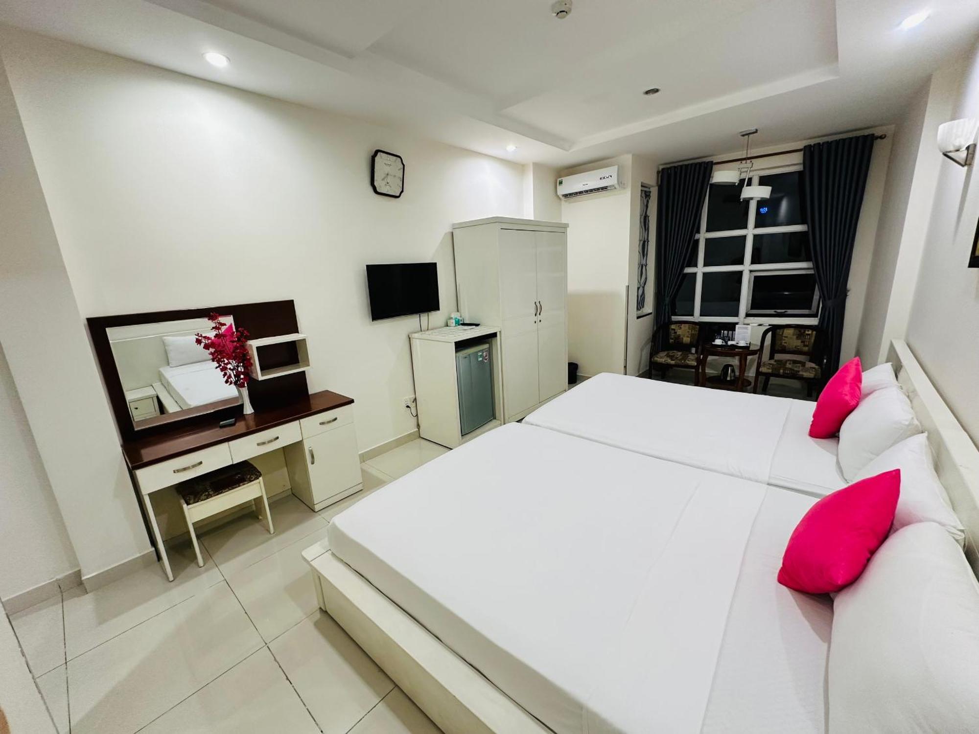 Redflower Hotel Ho Chi Minh City Exterior photo