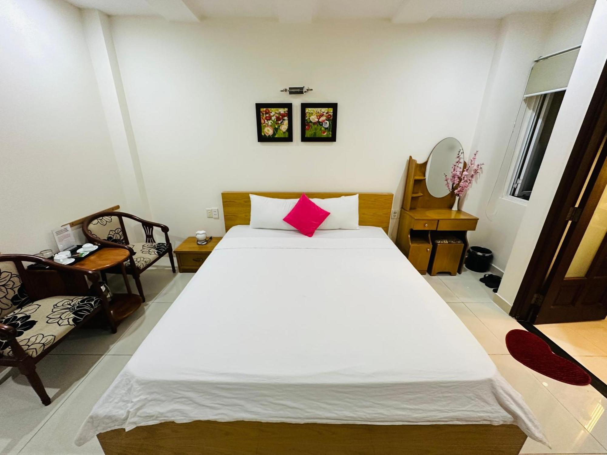 Redflower Hotel Ho Chi Minh City Exterior photo